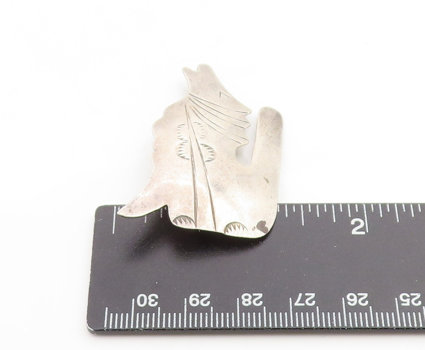 925 Sterling Silver Vintage Brooch Pin NAVAJO Howling Coyote Cutout  BP12174