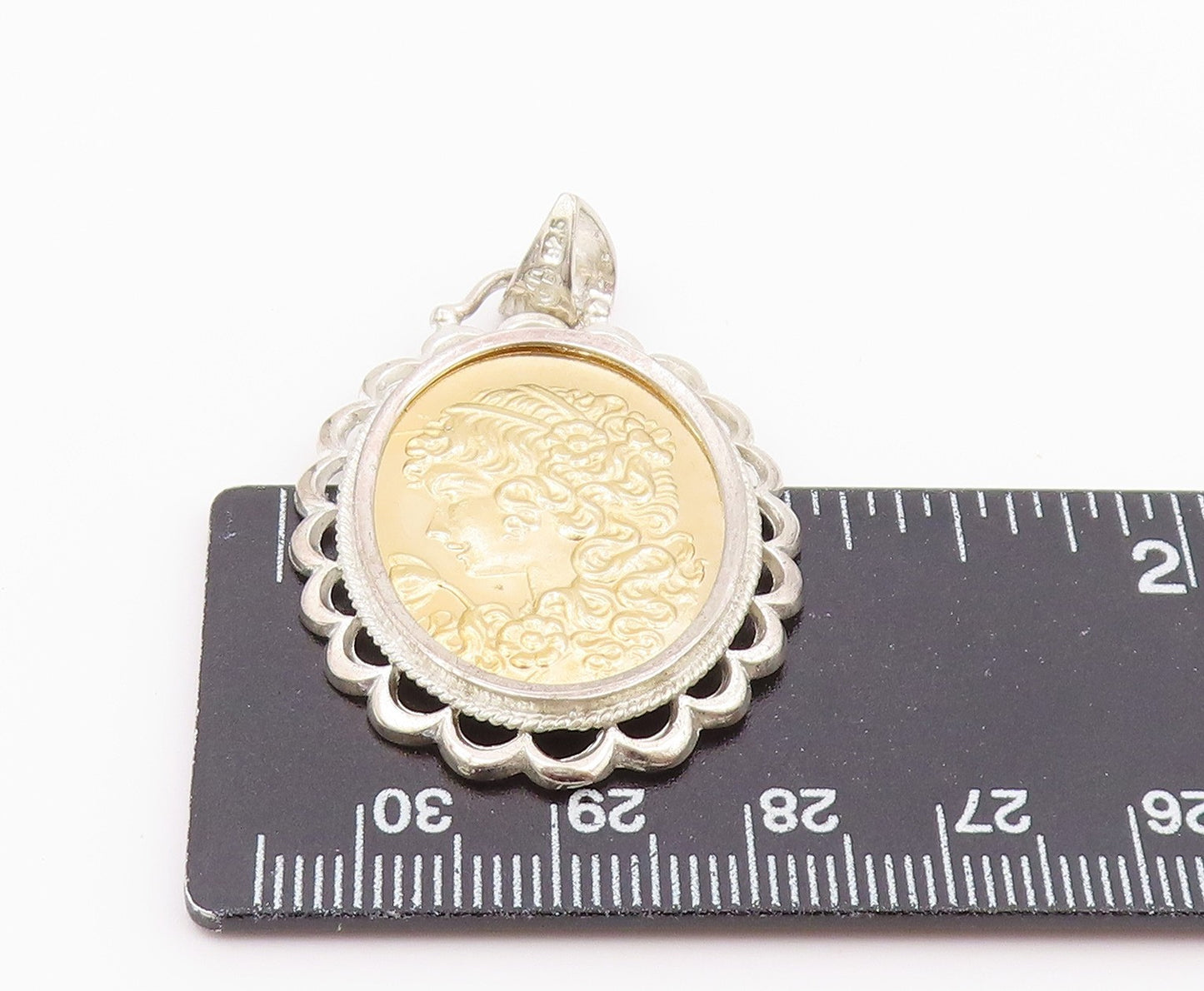 925 Sterling Silver Vintage Pendant Two Tone Scalloped Lady Cameo Charm  PT26445