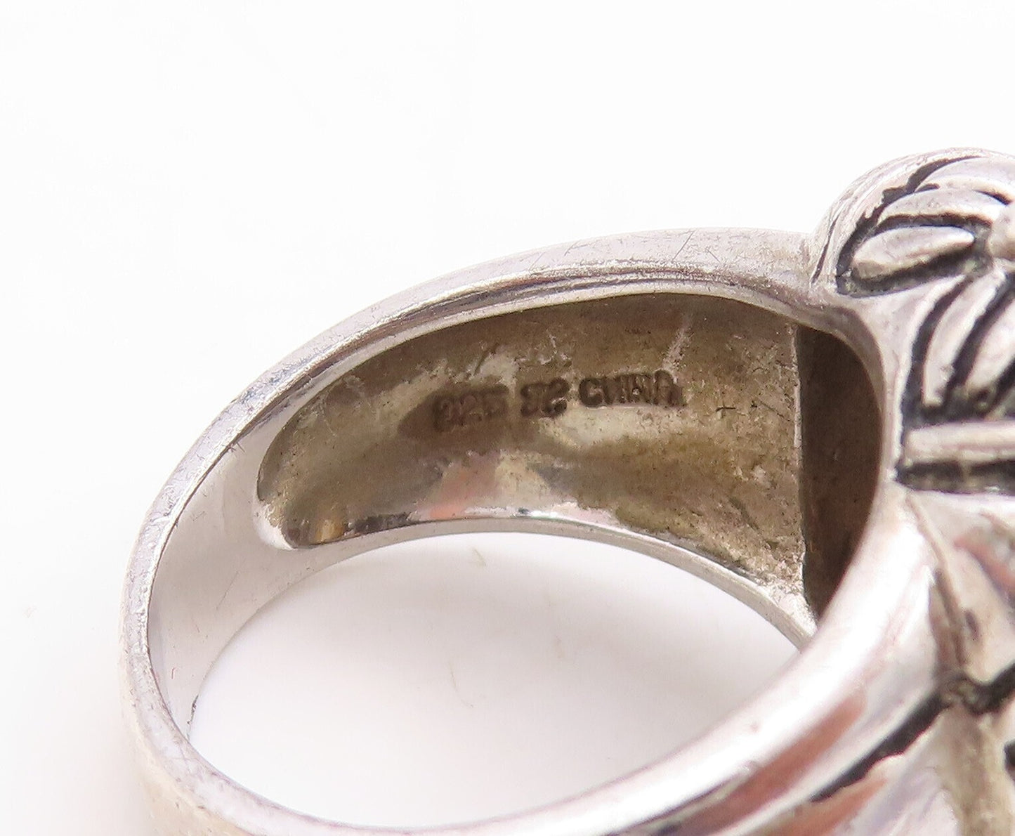 925 Sterling Silver Vintage Ring Floral Design Etched Pearl  Sz 8  RG31431