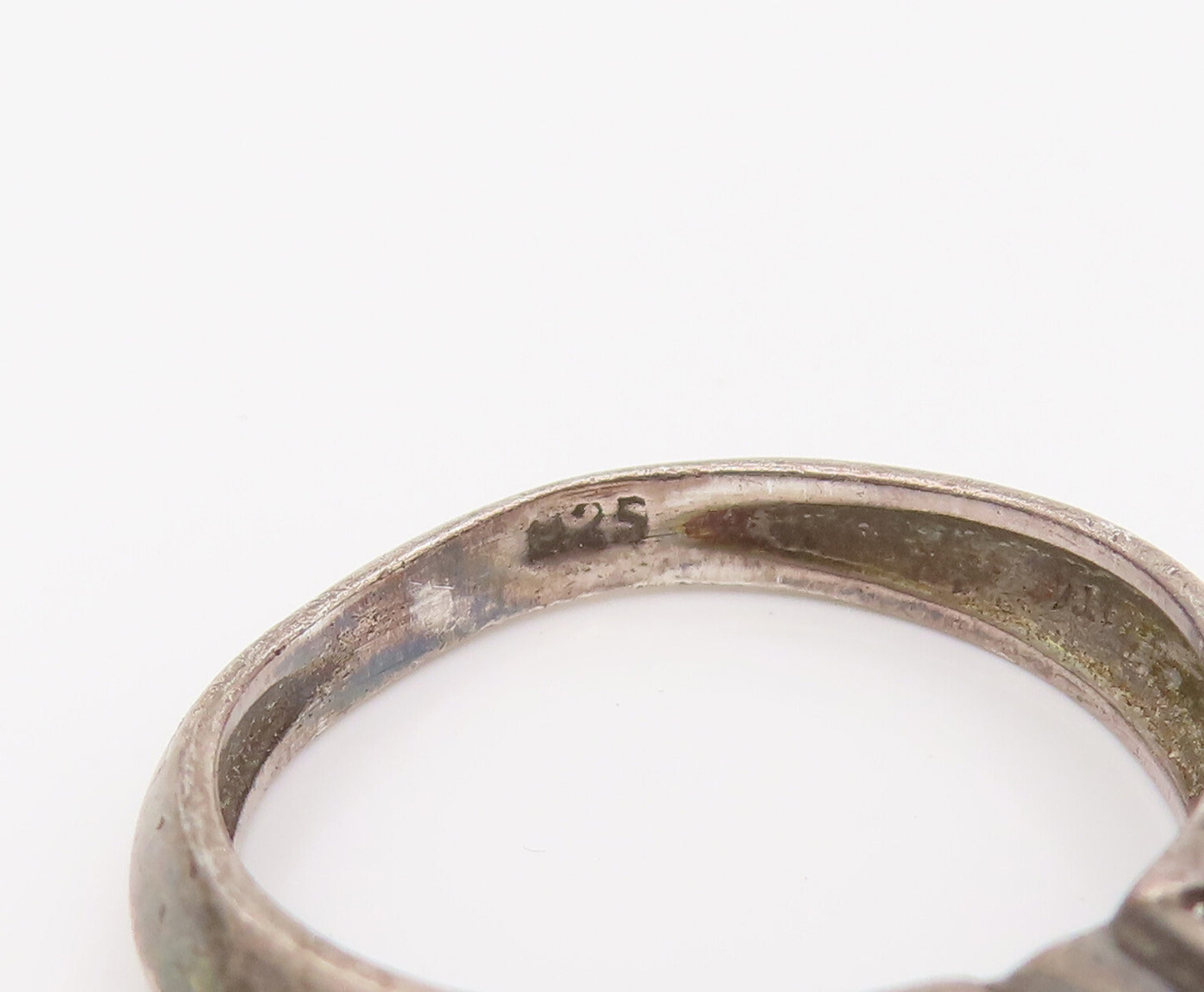 925 Sterling Silver Vintage Minimalist CZ with Side Stones Ring Sz 6.5 RG26622