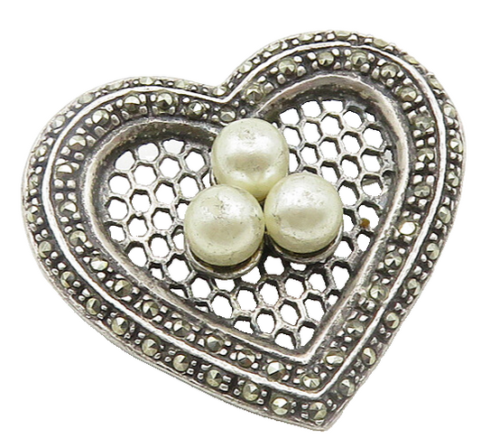 925 Sterling Silver  Vintage Pearls & Marcasite Love Heart Brooch Pin  BP7551