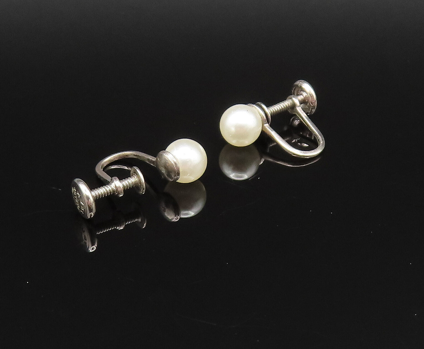 925 Sterling Silver  Vintage Fresh Water Pearls Screw Back Earrings  EG11995