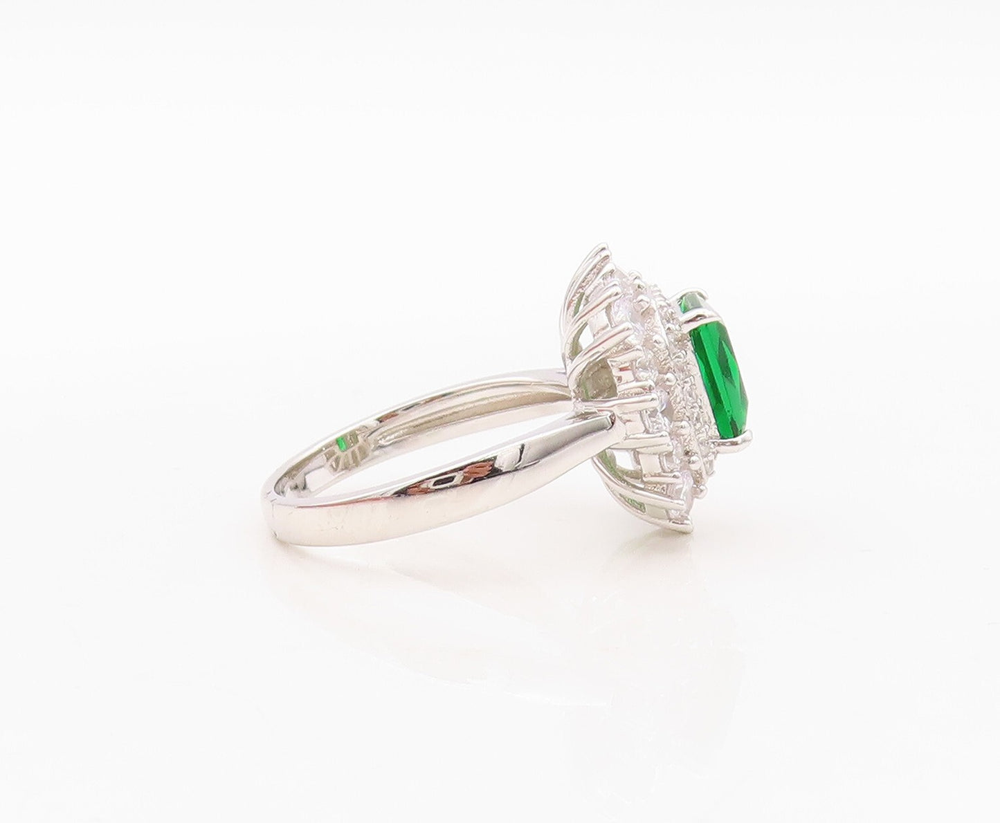 925 Sterling Silver Vintage Ring Rectangle Green Halo White CZ  Sz 7  RG30003