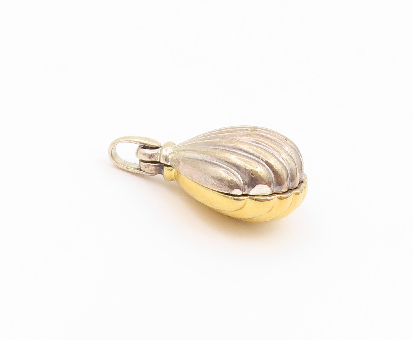 925 Sterling Silver Vintage Pendant Two Tone Scalloped Seashell Charm  PT26456