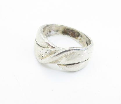 925 Sterling Silver  Vintage Shiny Twist Crossover Band Ring Sz 7.5  RG7100