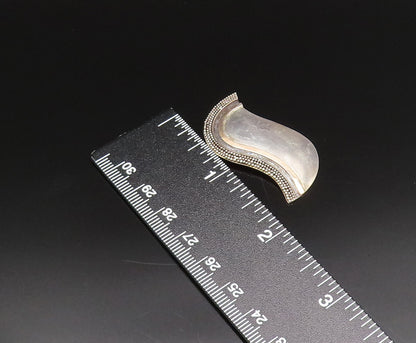 18K GOLD & 925 Silver  Vintage Two Tone Beaded Edge Swirl Brooch Pin  BP9758