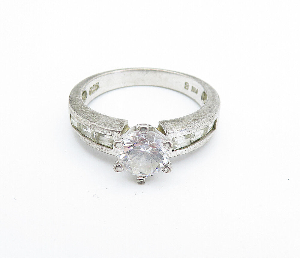 925 Sterling Silver  Vintage Cubic Zirconia Solitaire Accent Ring Sz 8  RG7212