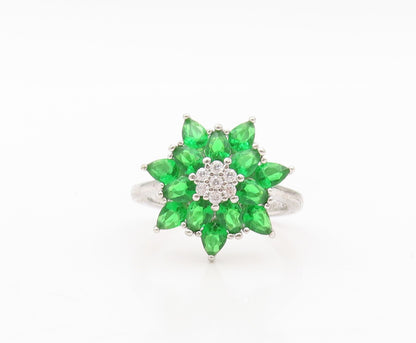 925 Sterling Silver Vintage Ring Drop Cut Green & White CZ Flower  Sz 7  RG30367