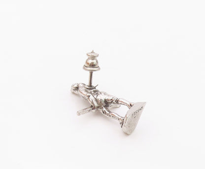925 Sterling Silver  Vintage Shiny Petite Man With Rifle Lapel Pin  TR2952