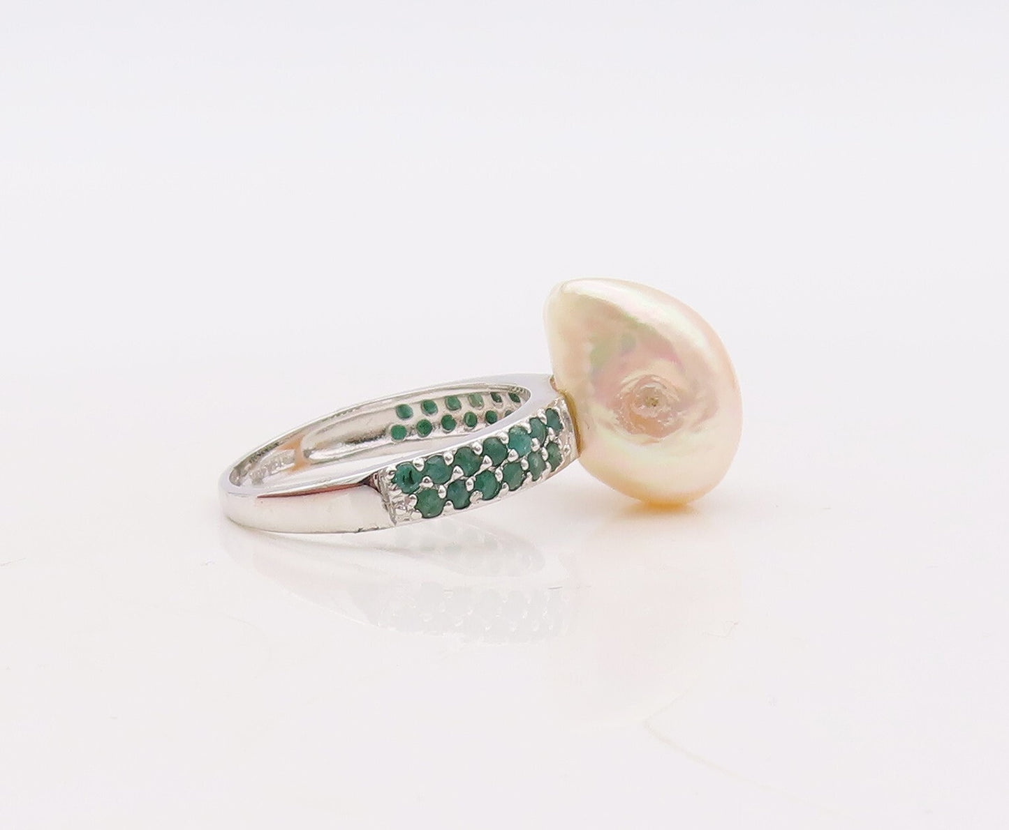 925 Sterling Silver Vintage Ring Amorphas Pearl Emerald Inlay Band Sz 8  RG29915