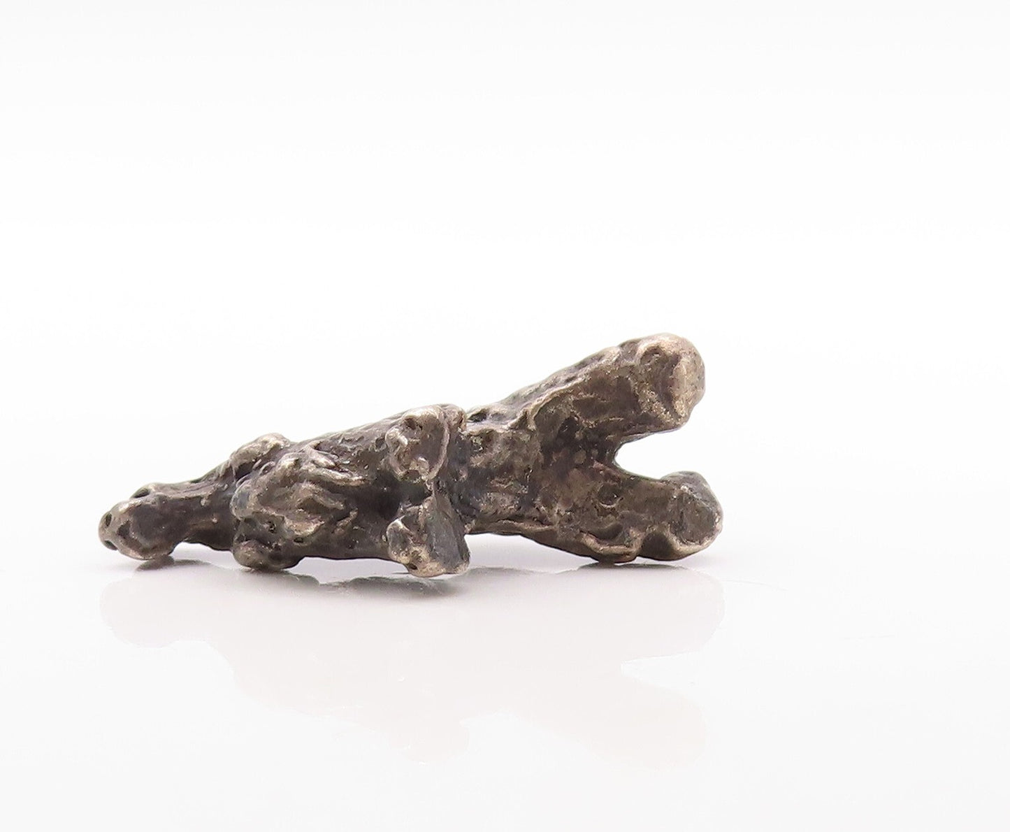 925 Sterling Silver Vintage Pendant Dark Tone 3D Carved Dog  PT23624