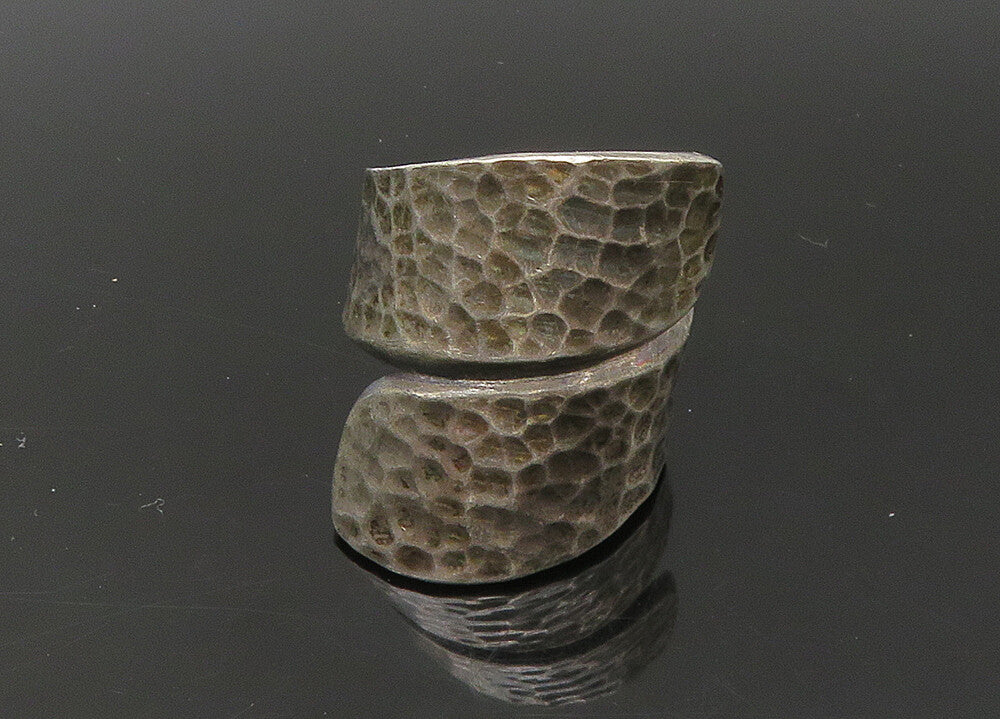 925 Sterling Silver  Vintage Dark Tone Hammered Bypass Ring Sz 8  RG22568