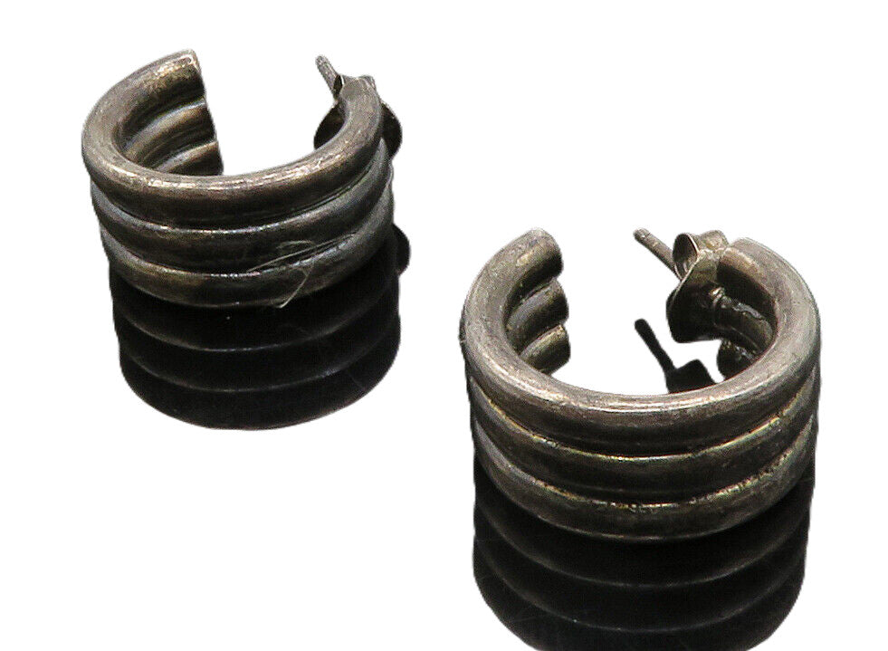925 Sterling Silver  Vintage Oxidized Fluted Round JHoop Earrings  EG6603