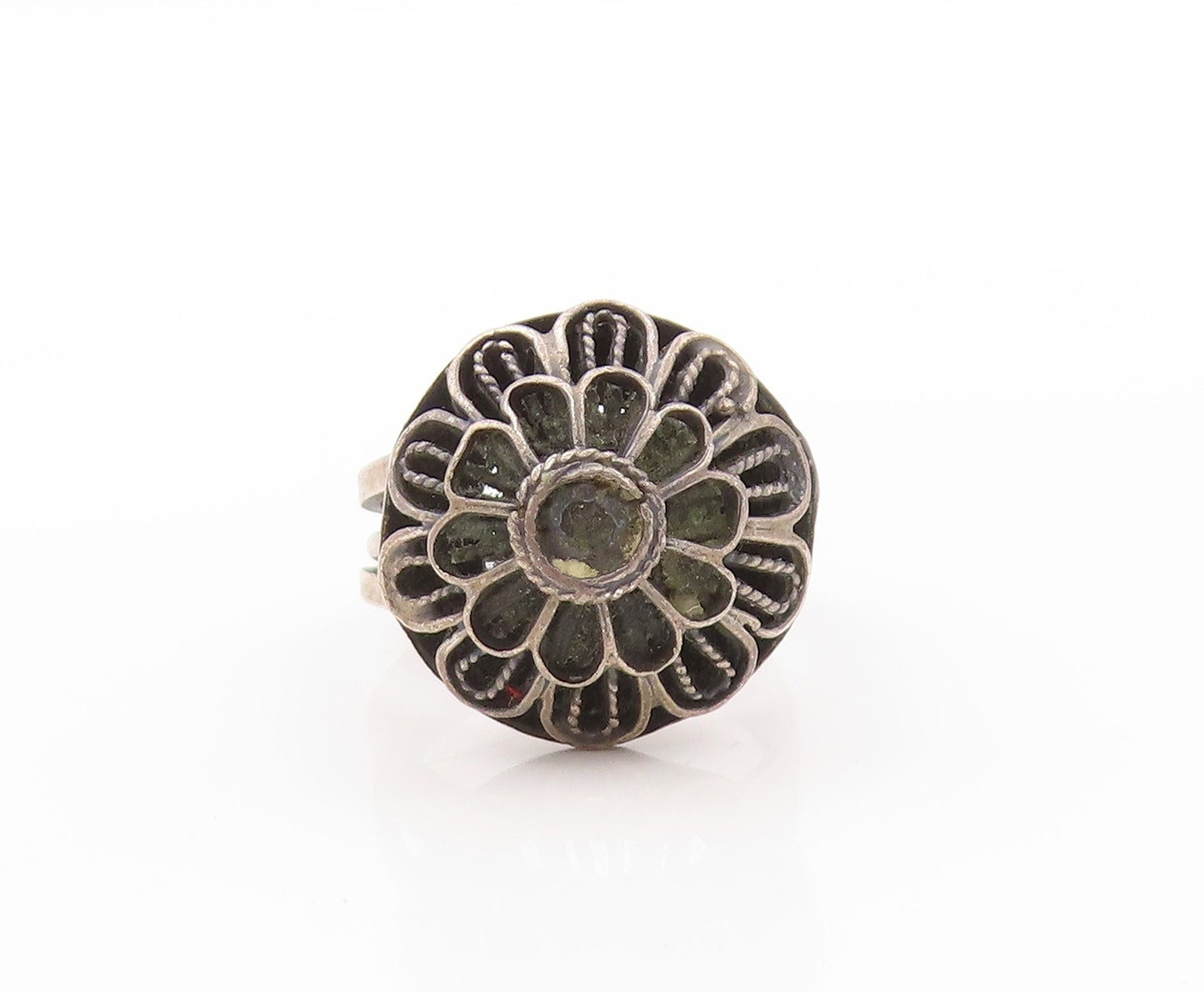 925 Sterling Silver Vintage Ring EUROPE Dark Tone Flower Carved  Sz 5  RG32572