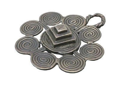 925 Sterling Silver  Vintage Oxidized Swirl Flower Motif Pendant  PT11902