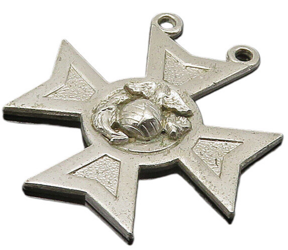 925 Sterling Silver  Vintage United States Military Badge Pendant  PT17063
