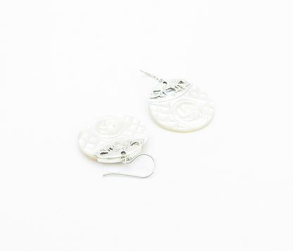 925 Sterling Silver  Mother Of Pearl Floral Carved Dangle Earrings  EG3085