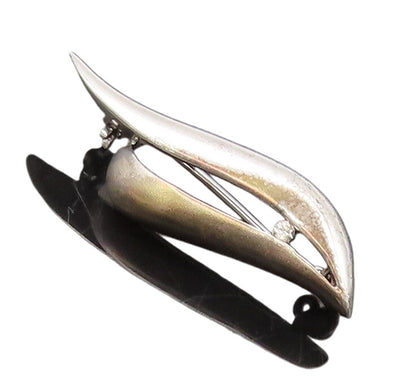 925 Sterling Silver Vintage Brooch Pin Swirly Slit Diamond Dolphin Face  BP10623