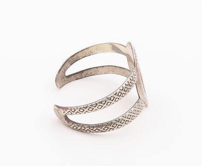 925 Sterling Silver Vintage Bracelet MEXICO Hammered Concho Shield Cuff  BT12138