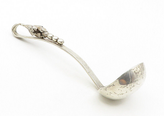 MEXICO 925 Sterling Silver  Vintage Grape Vine Detail Soup Spoon  TR1564