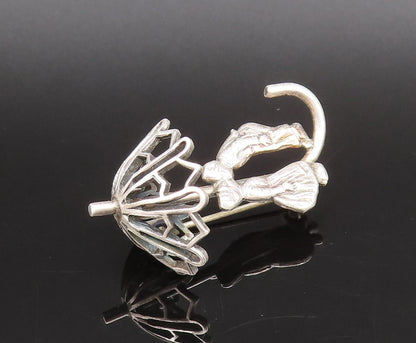 925 Sterling Silver  Vintage Couple Kissing Under Umbrella Brooch Pin  BP10049