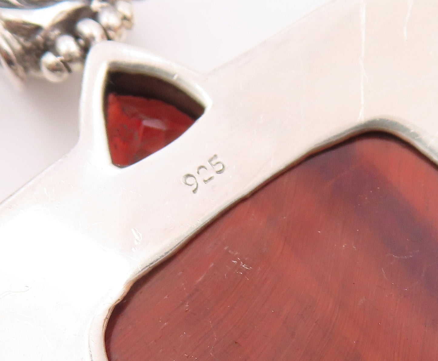 925 Silver  Vintage Tiger's Eye & Garnet Floral Swirl Border Pendant  PT21865