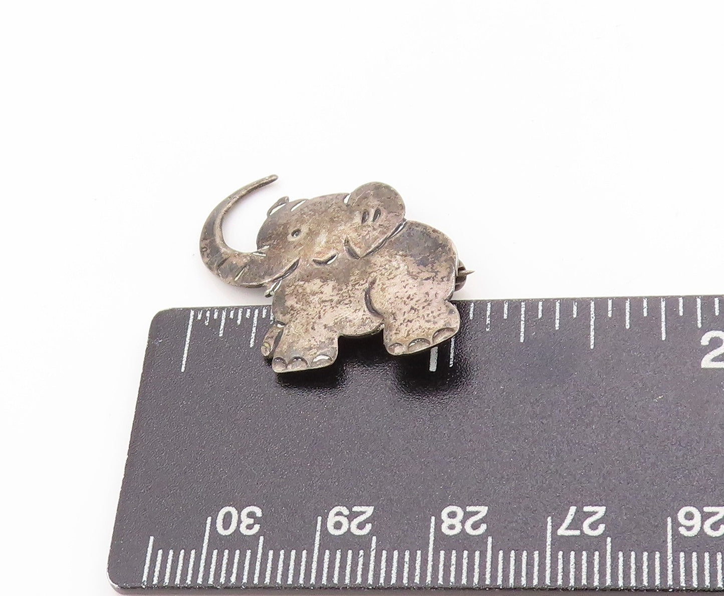925 Sterling Silver Vintage Brooch J. LESLIE Etched Lucky Baby Elephant  BP11868
