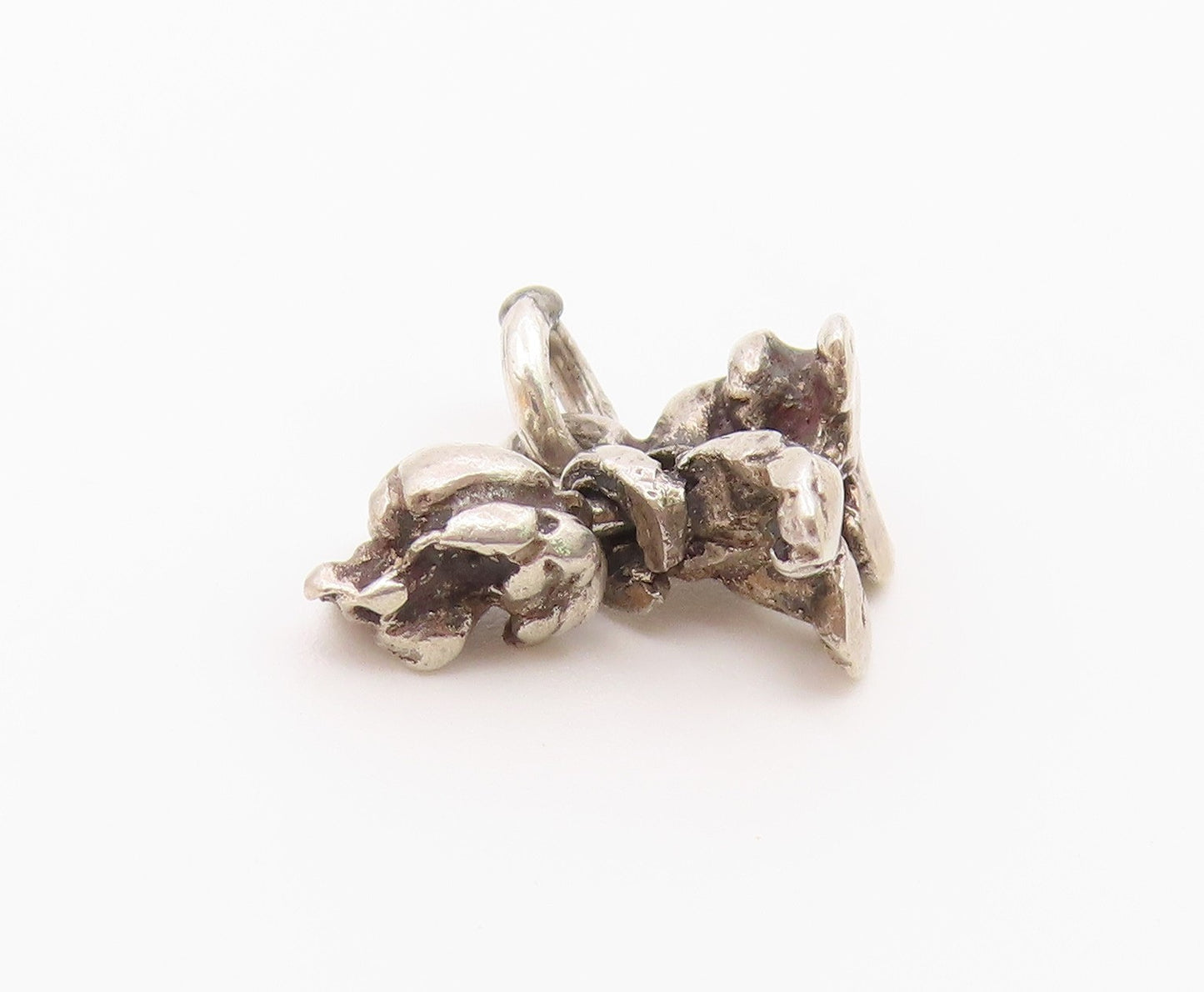 925 Sterling Silver  Vintage Petite Sitting Hound Dog Motif Pendant  PT19107