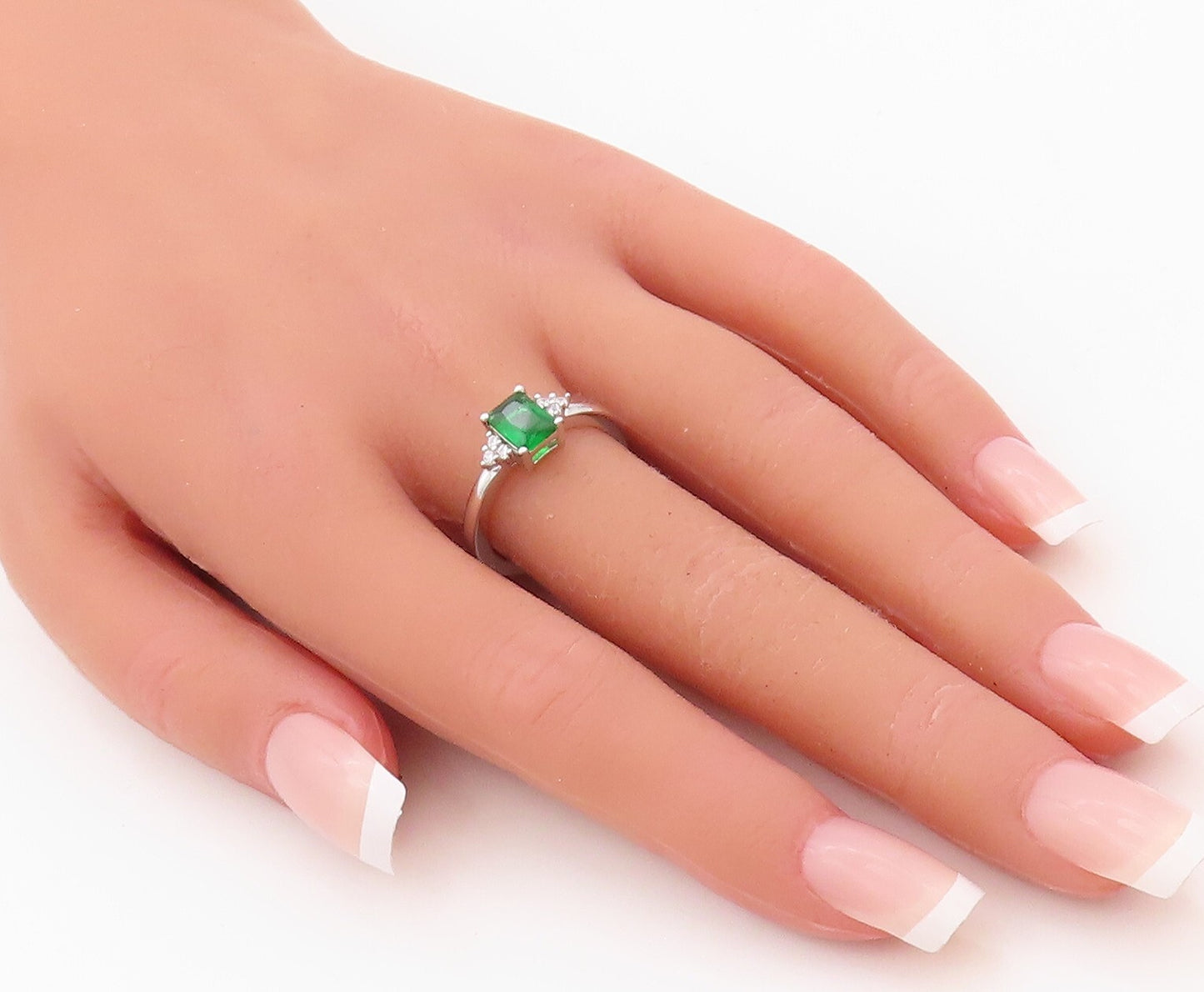925 Sterling Silver Vintage Ring Rectangle Green & White CZ  Sz 7  RG30371