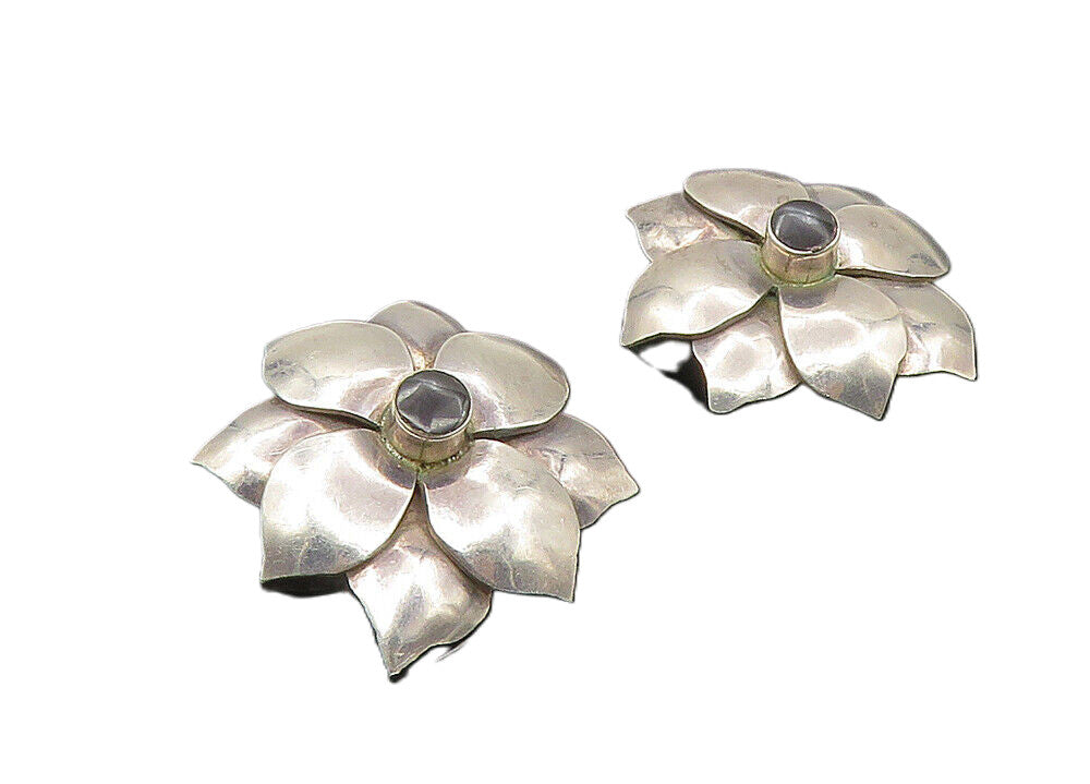 MEXICO 925 Silver  Vintage Black Onyx Flower Motif Non Pierce Earrings  EG5335