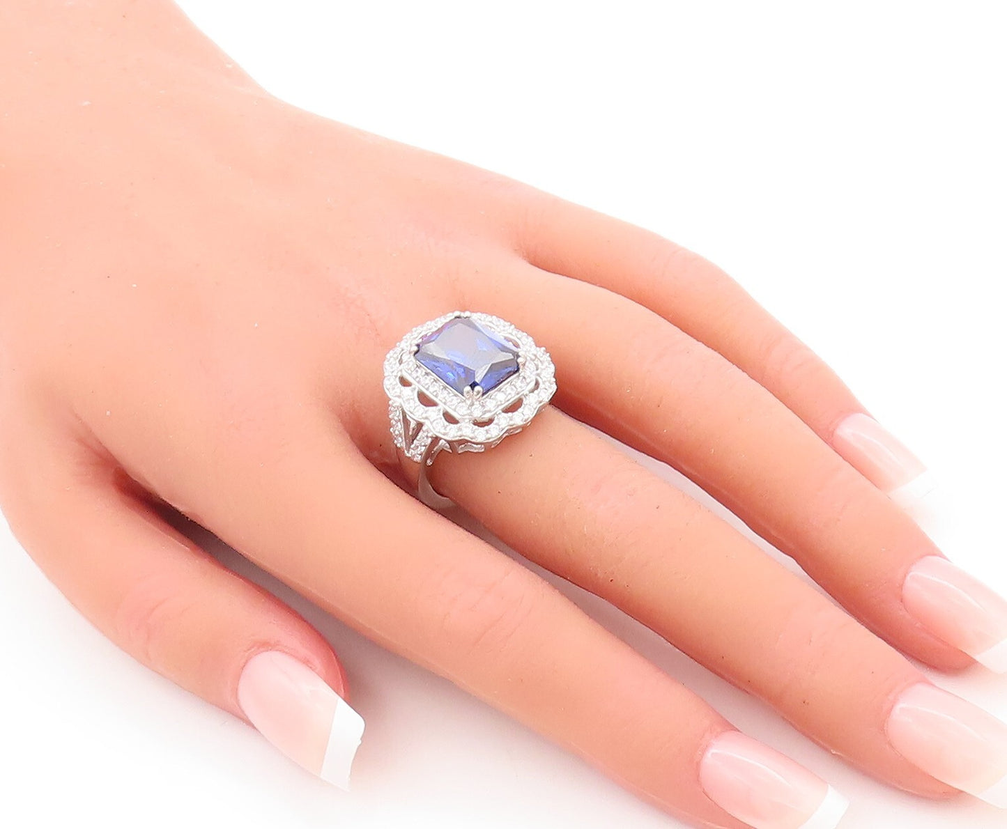 925 Sterling Silver Vintage Ring Rectangle Sapphire Carved CZ Frame Sz 7 RG29367