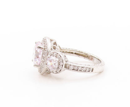925 Sterling Silver Vintage Ring Three Round Stone Halo CZ Inlay  Sz 4.5 RG32723