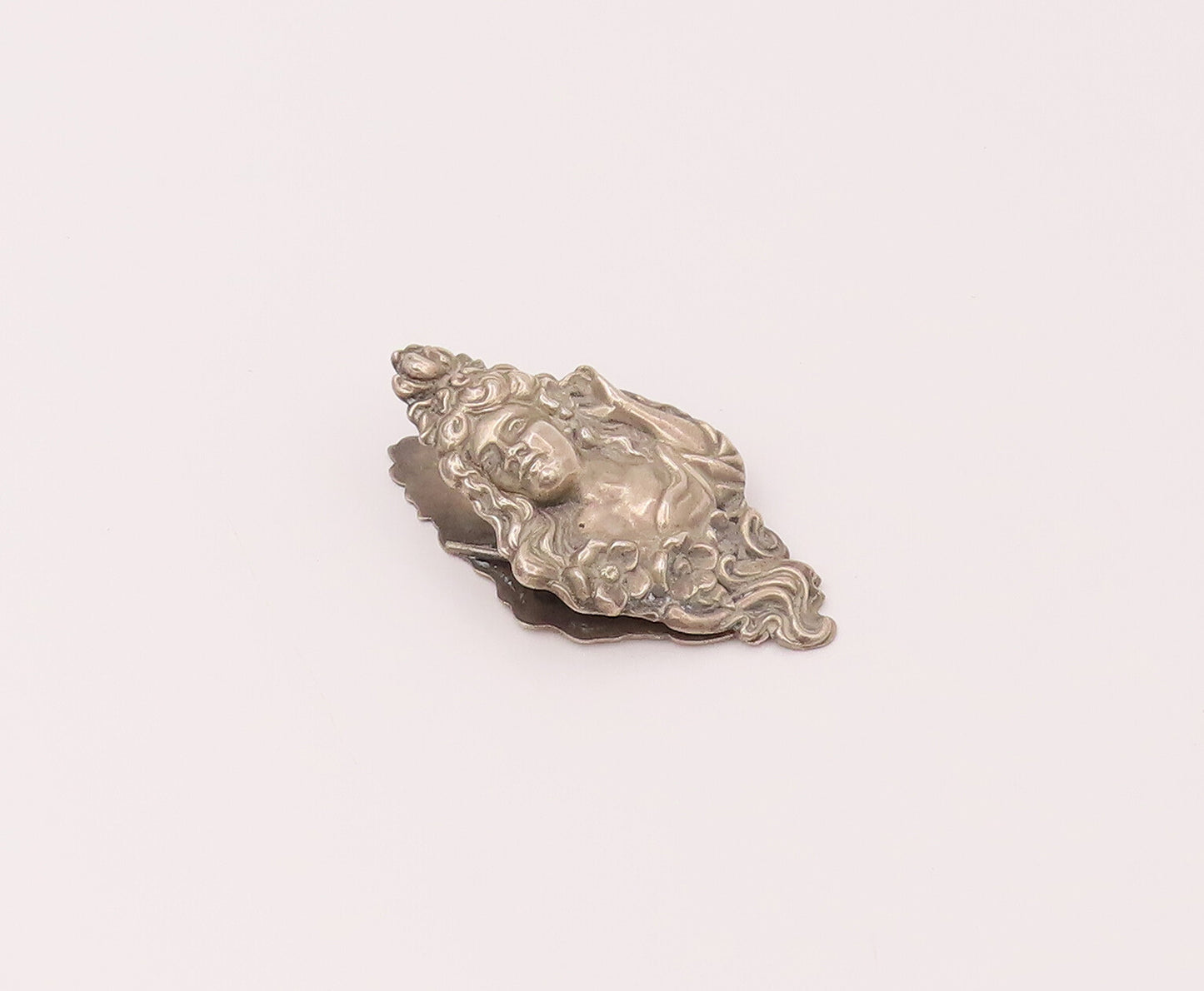 925 Sterling Silver Vintage Antique Girl Swirly Flowers Cloth Holder Pin TR3482