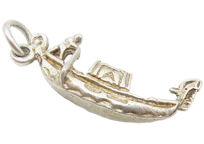 925 Sterling Silver  Vintage Petite Man Rowing Gondola Boat Pendant  PT8890