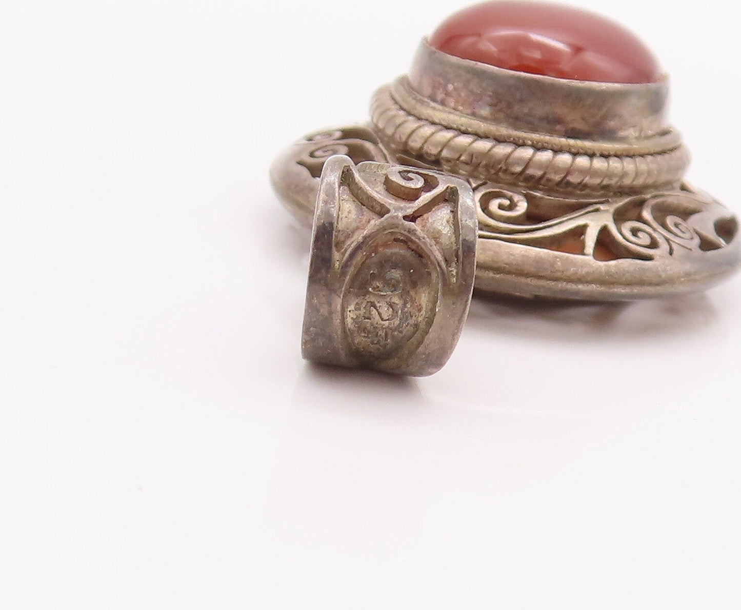 925 Sterling Silver Vintage Pendant Swirly Cutout Carved Cabochon Amber  PT22938