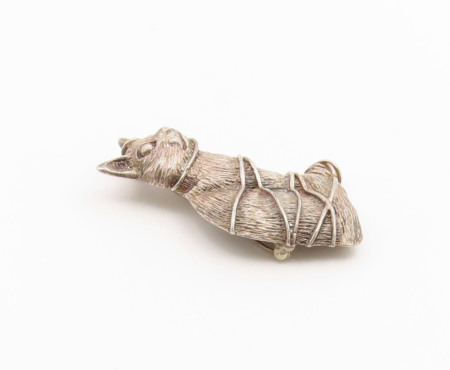 925 Sterling Silver Vintage Brooch Pin Etched Cat Caught In Yarn Ball  BP12667