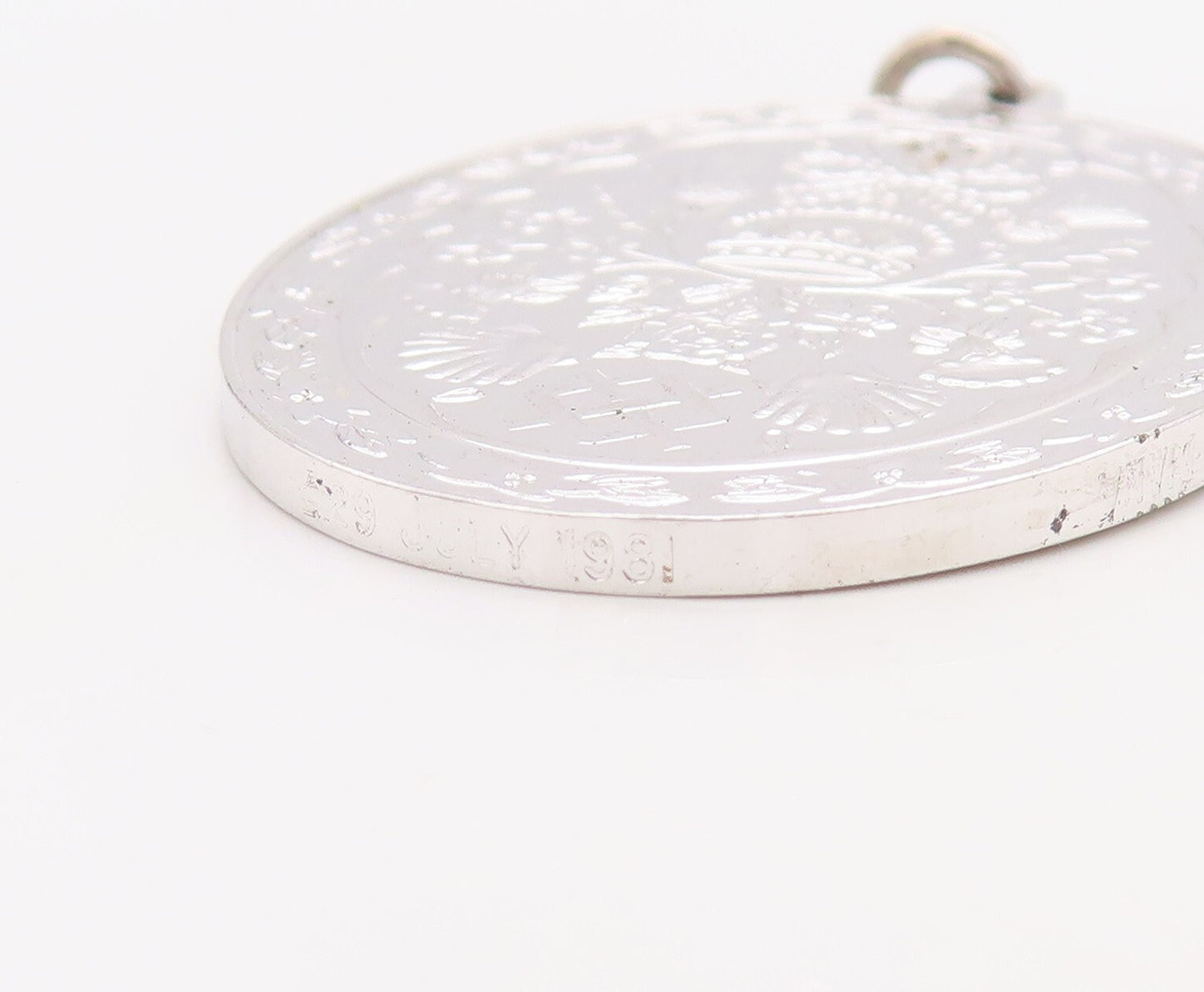 925 Sterling Silver Vintage Pendant Prince Charles Princess Dianna Coin  PT23537