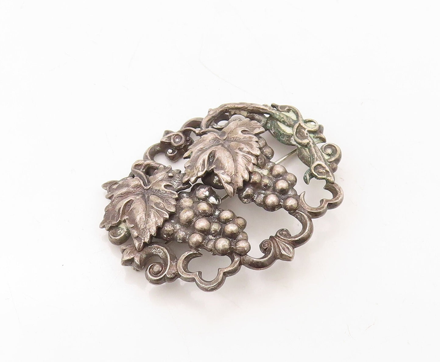 925 Sterling Silver Vintage Brooch Pin Dark Tone Cutout Grape Bush  BP11291