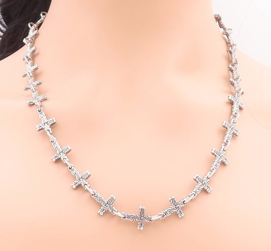 925 Sterling Silver Vintage Necklace Religious Swirly Carved Cross Linked NE4271