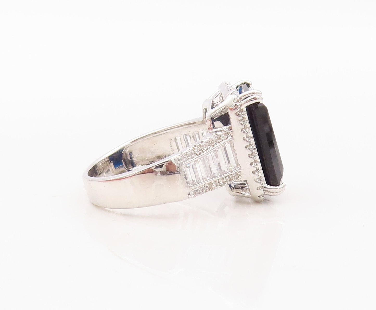 925 Sterling Silver Vintage Ring Rectangle Sapphire & CZ Inlay  Sz 7.5  RG30374