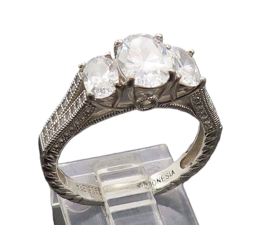 925 Sterling Silver  Vintage 3 CZ Stone Princess Wedding Ring Sz 8.25  RG26778
