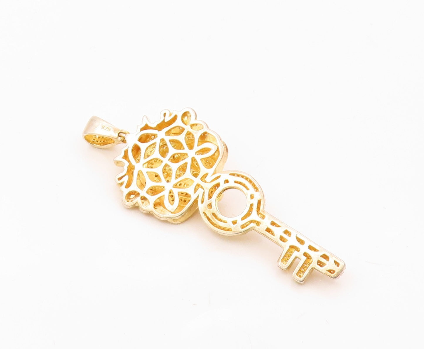 925 Sterling Silver  Vintage Cubic Zirconia Royal Lion Key Pendant  PT19622