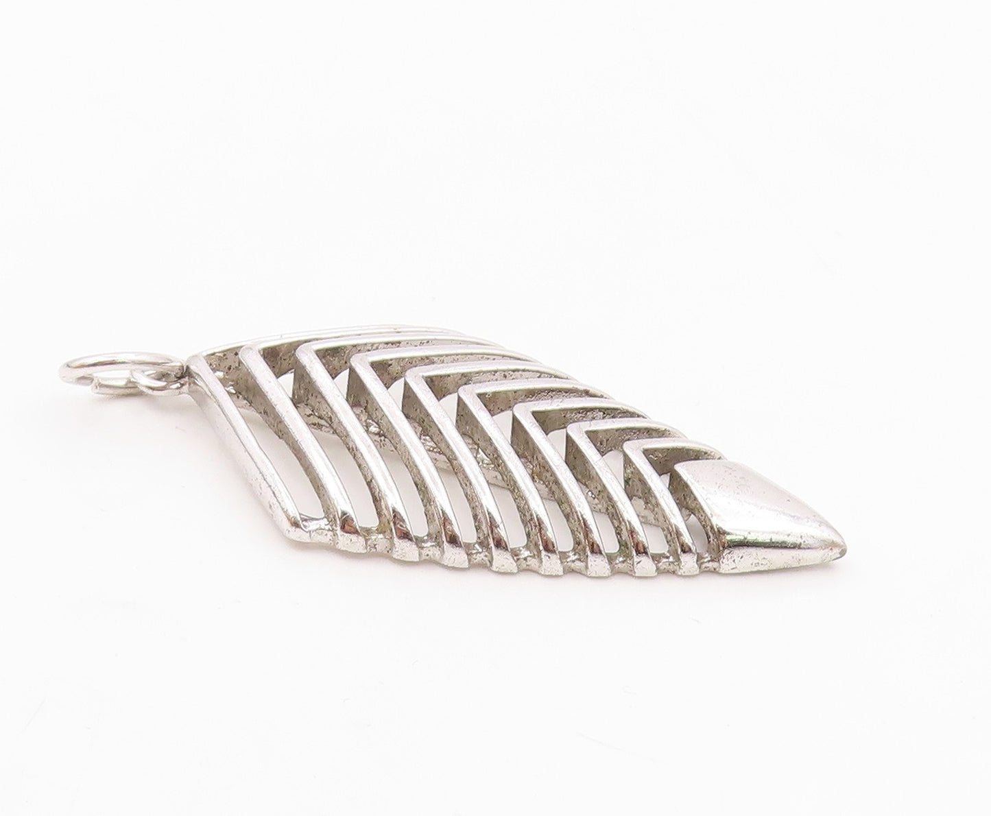 925 Sterling Silver  Vintage Graduated Openwork Pointed Drop Pendant  PT21658