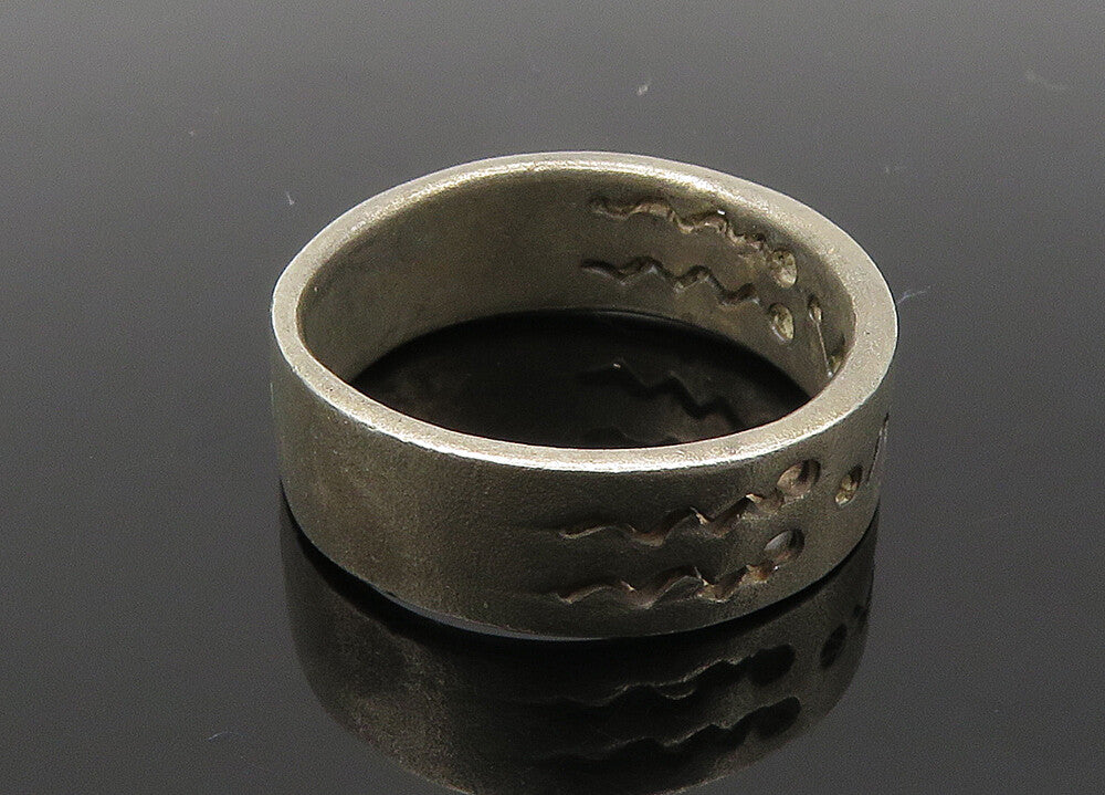 925 Sterling Silver  Vintage Etched Scribble Detail Band Ring Sz 9  RG21628