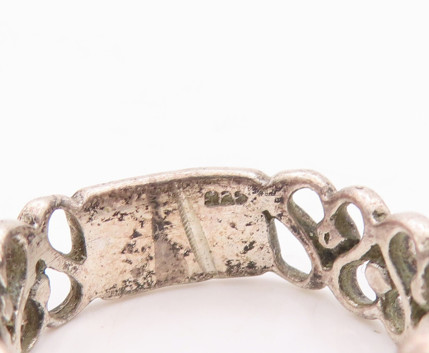 925 Sterling Silver Vintage Ring Cutout Up & Down Heart Wave  Sz 8.5  RG28803