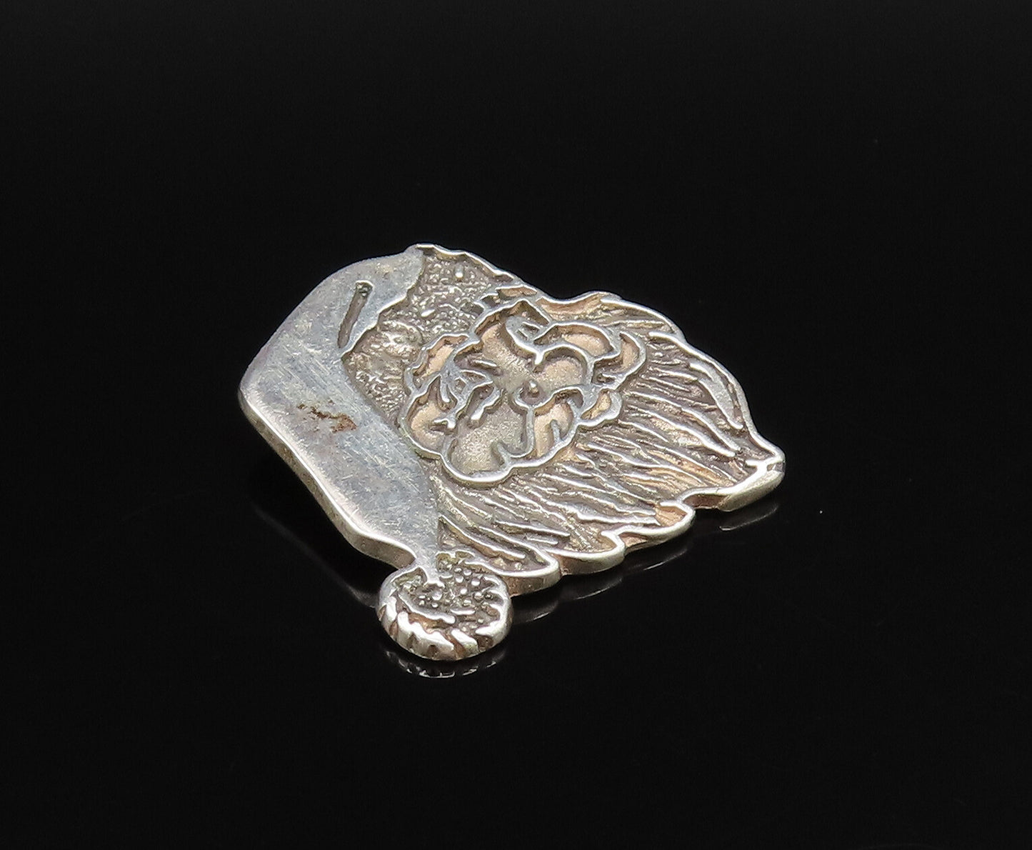 925 Sterling Silver  Vintage Modernist Carved Santa Claus Head Pendant PT21881