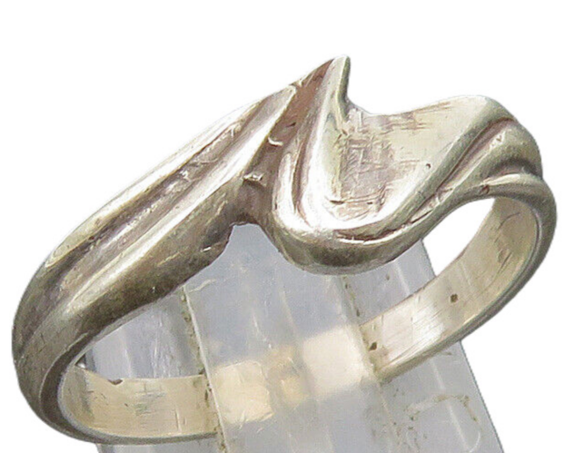 925 Sterling Silver  Vintage Fluted Wave Curved Band Ring Sz 9  RG24766
