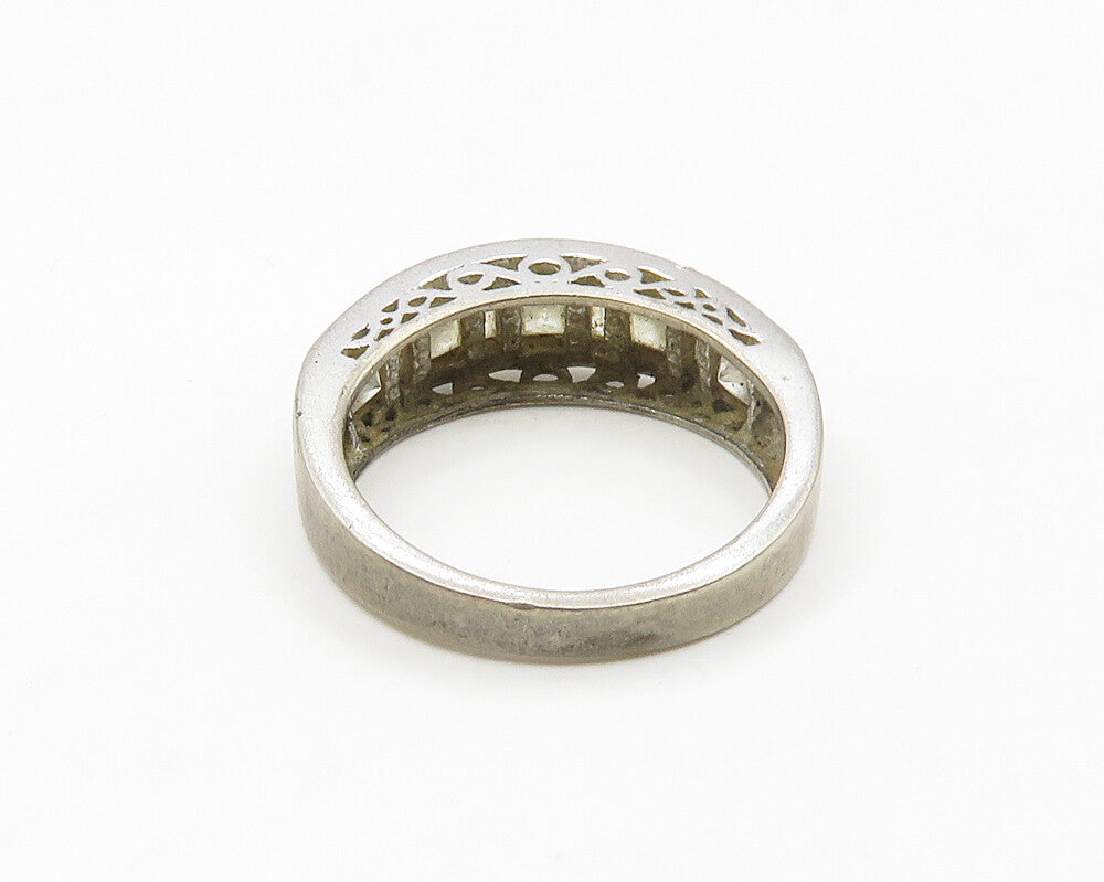 925 Sterling Silver  Vintage Cubic Zirconia Dome Band Ring Sz 8  RG17806
