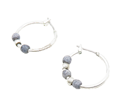 925 Sterling Silver  Vintage Sodalite Beaded Pattern Hoop Earrings  EG9738