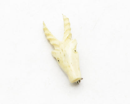 925 Sterling Silver  Vintage Carved Reindeer Head Motif Brooch Pin  BP4965